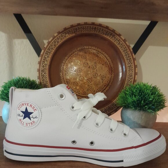 SOLD🟣🟣🟣🟣🟣🟣🟣🟣Chuck Taylor All Star Mid  Canvas White Sneakers Men's 8 - Picture 11 of 11